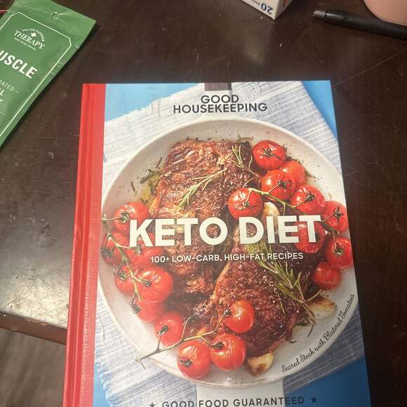 Good Housekeeping Keto Diet Cookbook: 60 Low-Carb, High-Fat Recipes - Picture 2 of 5